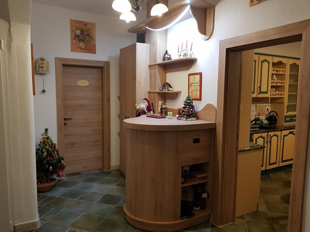 戈雷尼斯卡地区采尔克列 Mama'S House旅舍 外观 照片